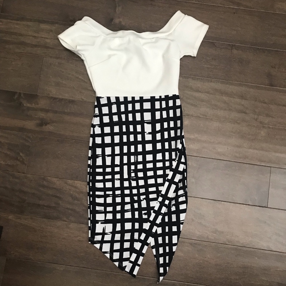 Striped Bodycon Off the Shoulder Dress 🖤